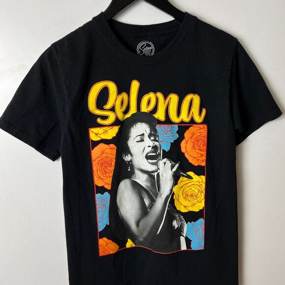 Selena Quintanilla Official Merchandise Black T-Shirt Womens Small Roses Graphic - Picture 5 of 16